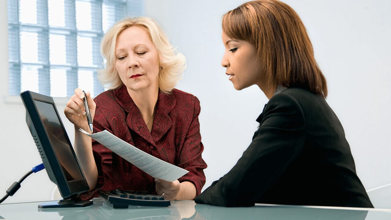 ​How To Write A Performance Review: A Comprehensive Guide