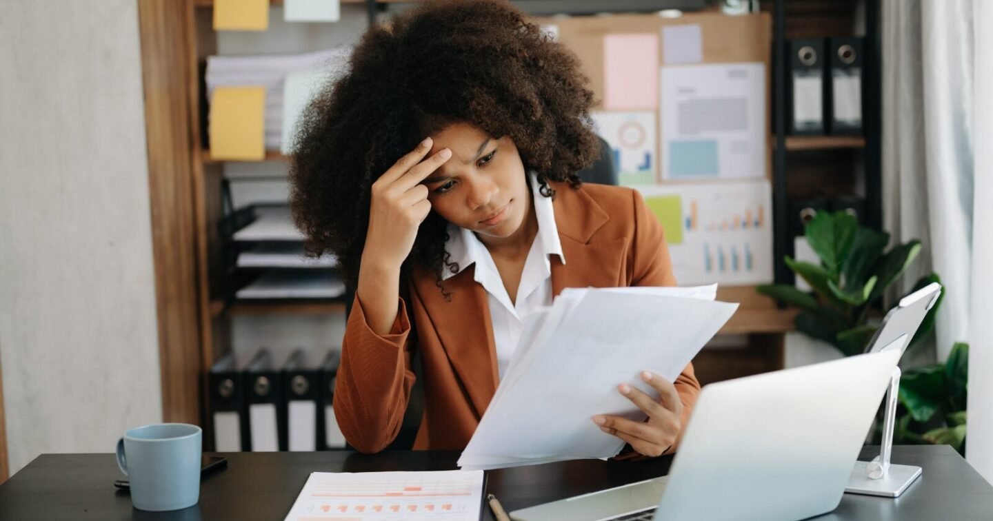 ​People who are constantly anxious about losing their job tend to display these 9 behaviors