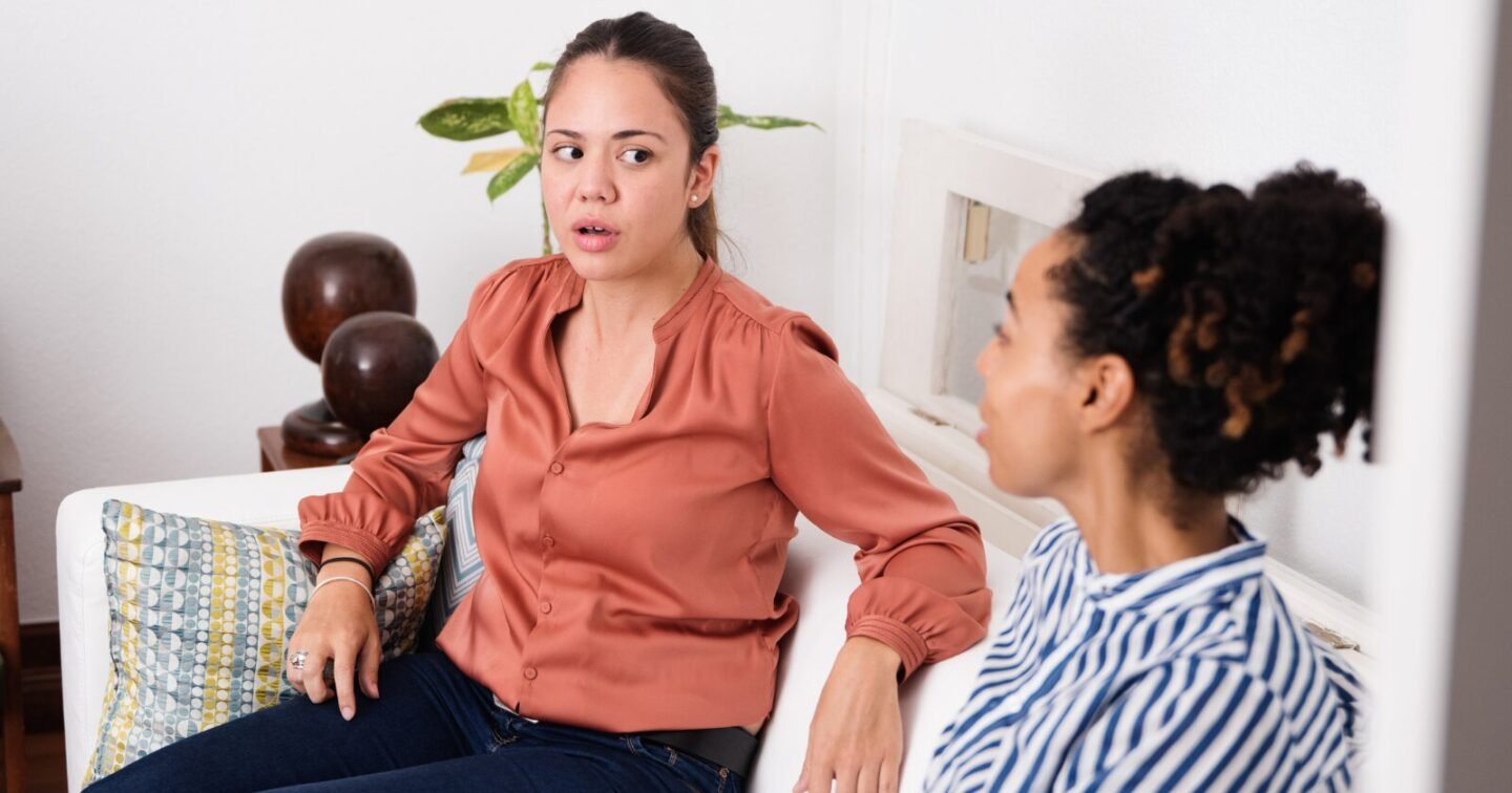 ​9 traits of people who regularly fall out with friends and family, according to psychology
