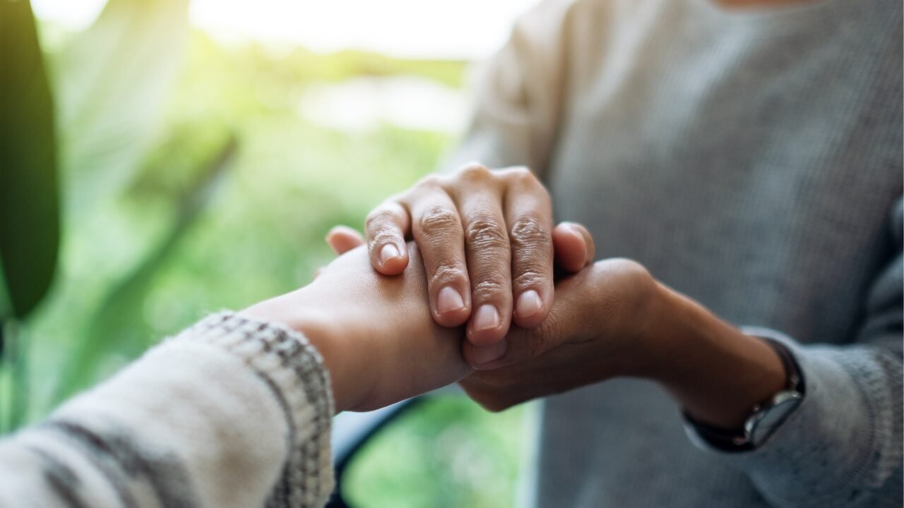 ​Sympathy Messages for Clients, Co-Workers, Employees, and Your Boss