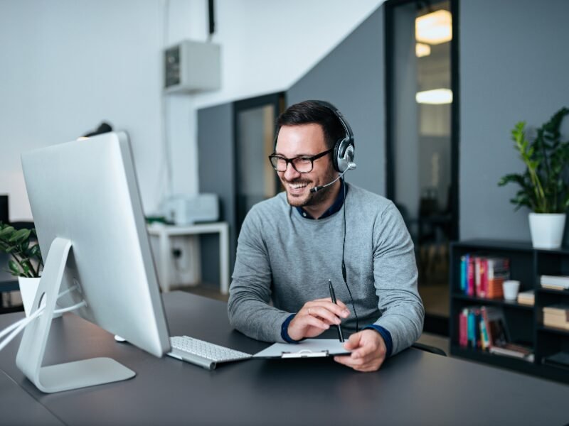 ​Should I Outsource My Technical Support Services? Everything You Need to Know