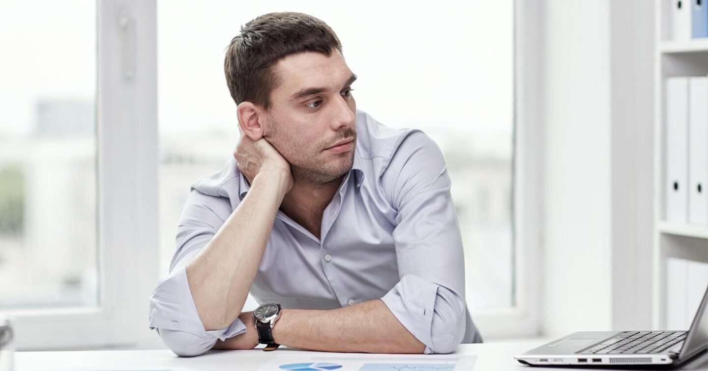 People who stay focused even when they’re tired often adopt these 7 specific habits