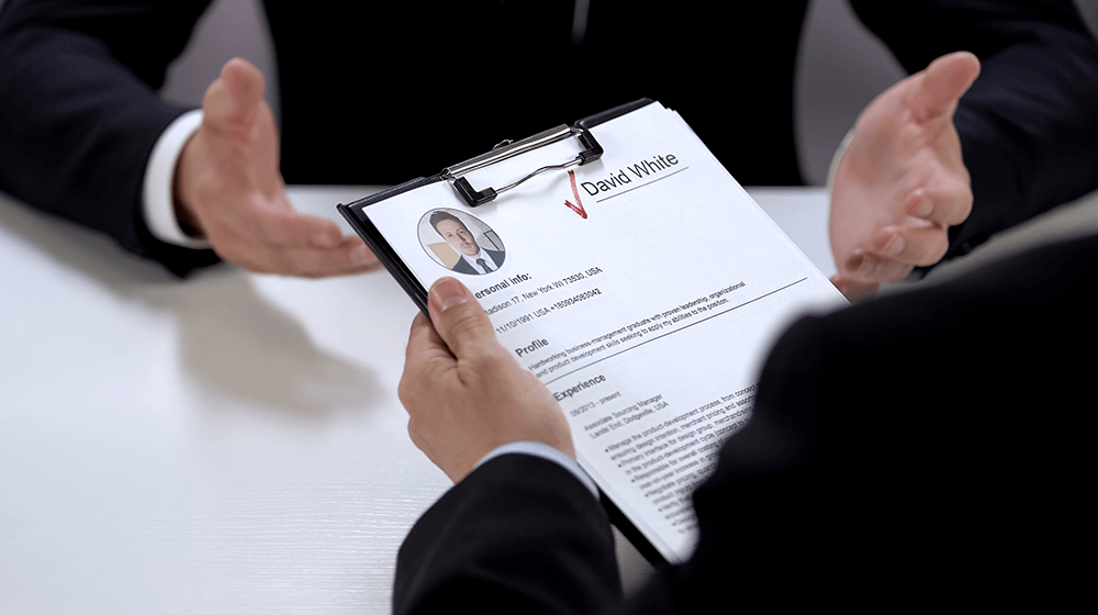 ​Engaging Business Bio Examples That Attract Clients