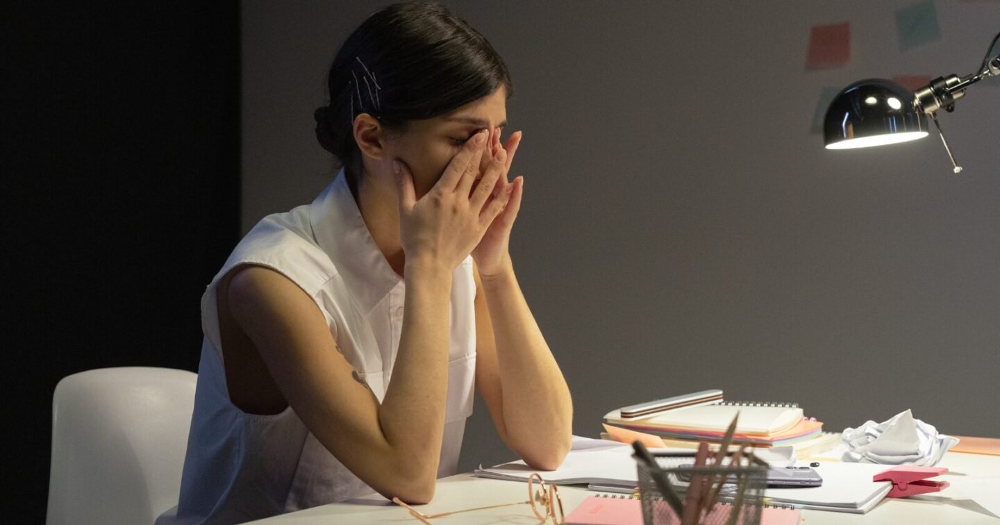 ​People who have no work-life balance often exhibit these 8 behaviors (without realizing it)