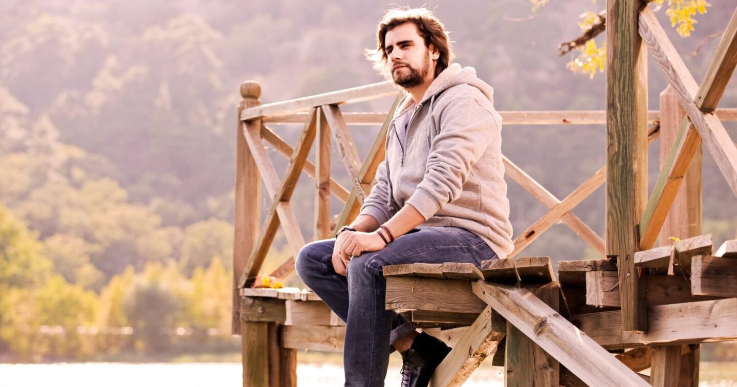 ​People who feel most at peace when they’re alone usually display these 8 unique traits