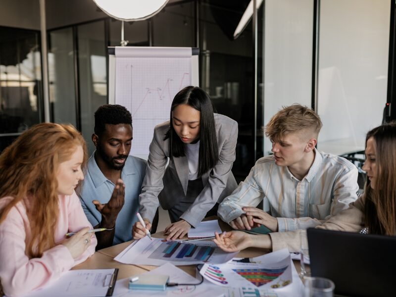 ​What is a Target Market and How to Pick One (Examples and Template Included)