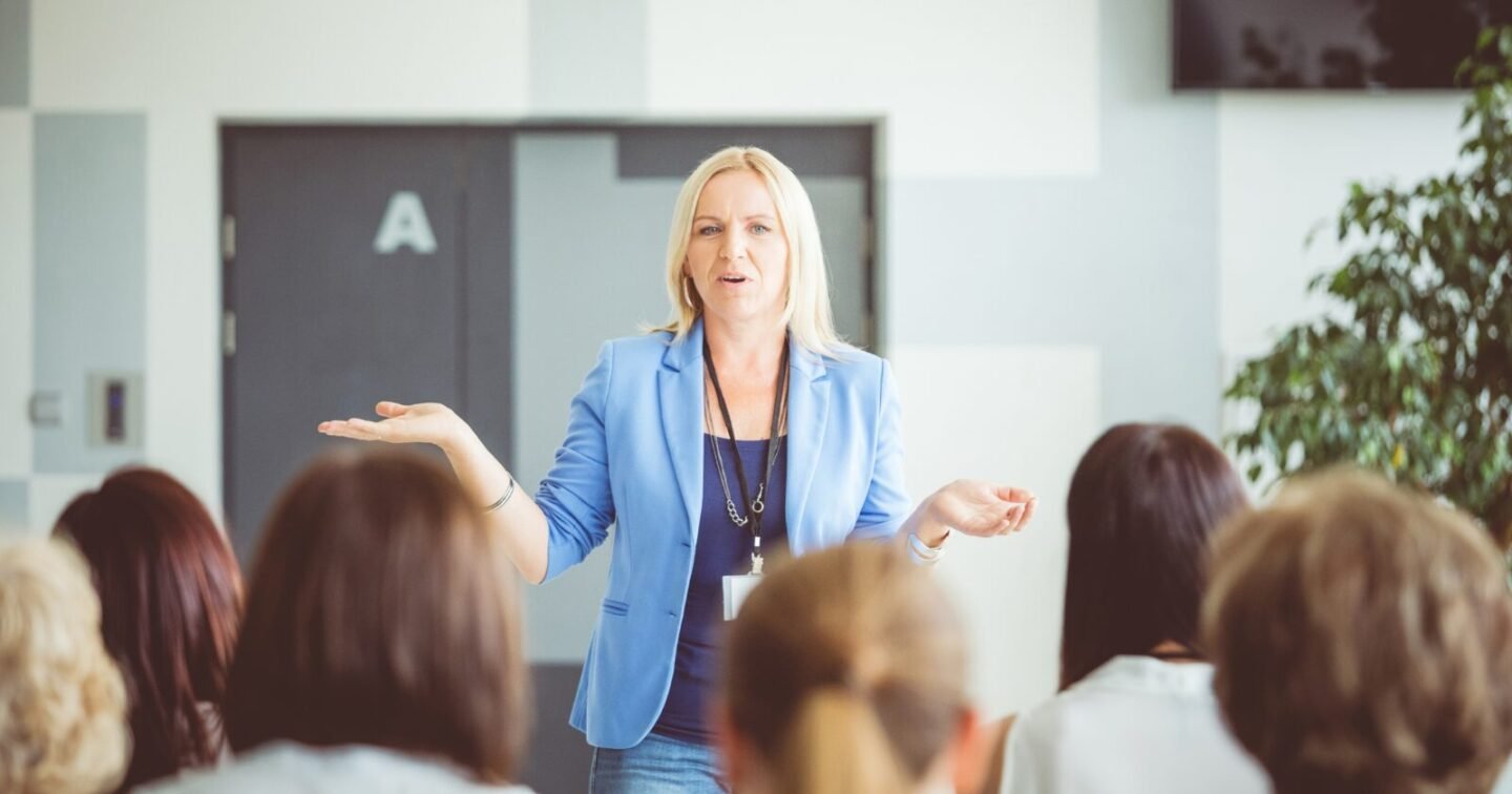 ​If you want to a become genuinely effective communicator and speaker, say goodbye to these 8 habits
