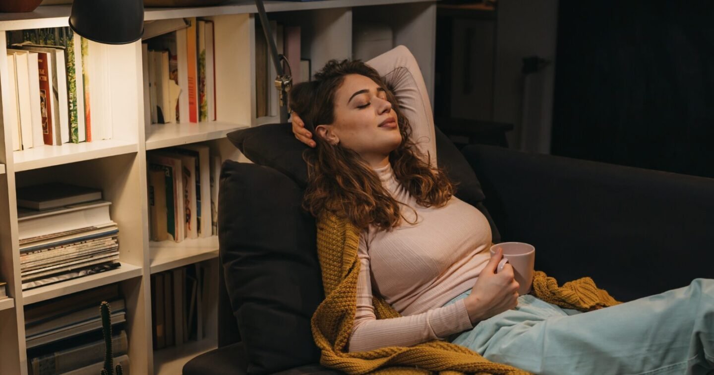 ​8 things highly successful people do right before bedtime, says psychology