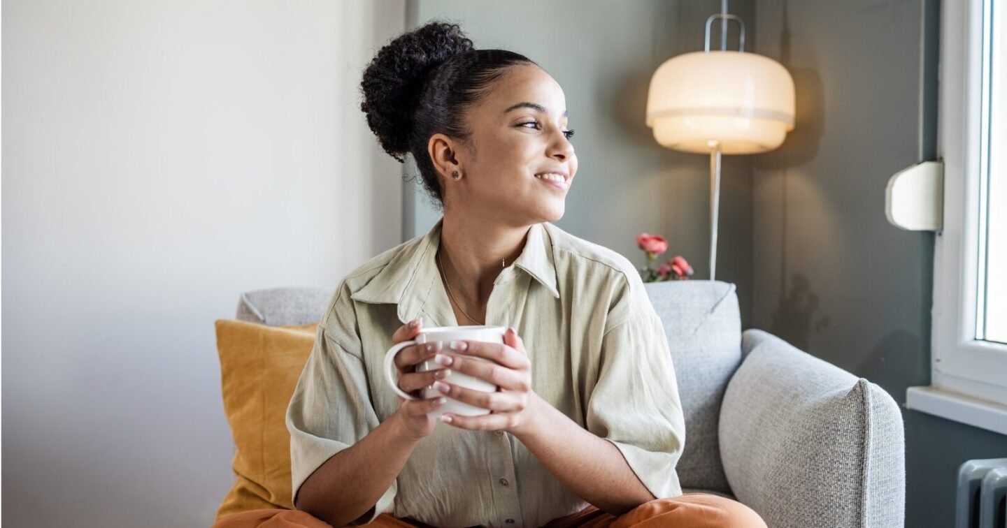 Women who are strong on the surface but vulnerable underneath typically display these behaviors, says psychology