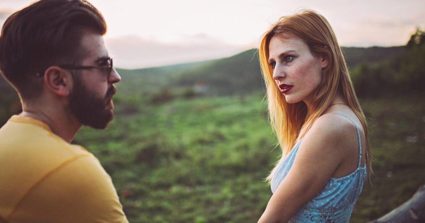 8 subtle phrases insincere narcissists use to charm potential victims
