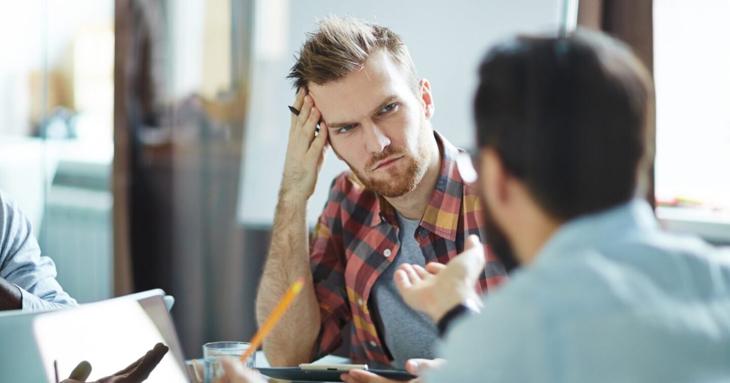 ​8 habits of people who have zero emotional intelligence, according to psychology