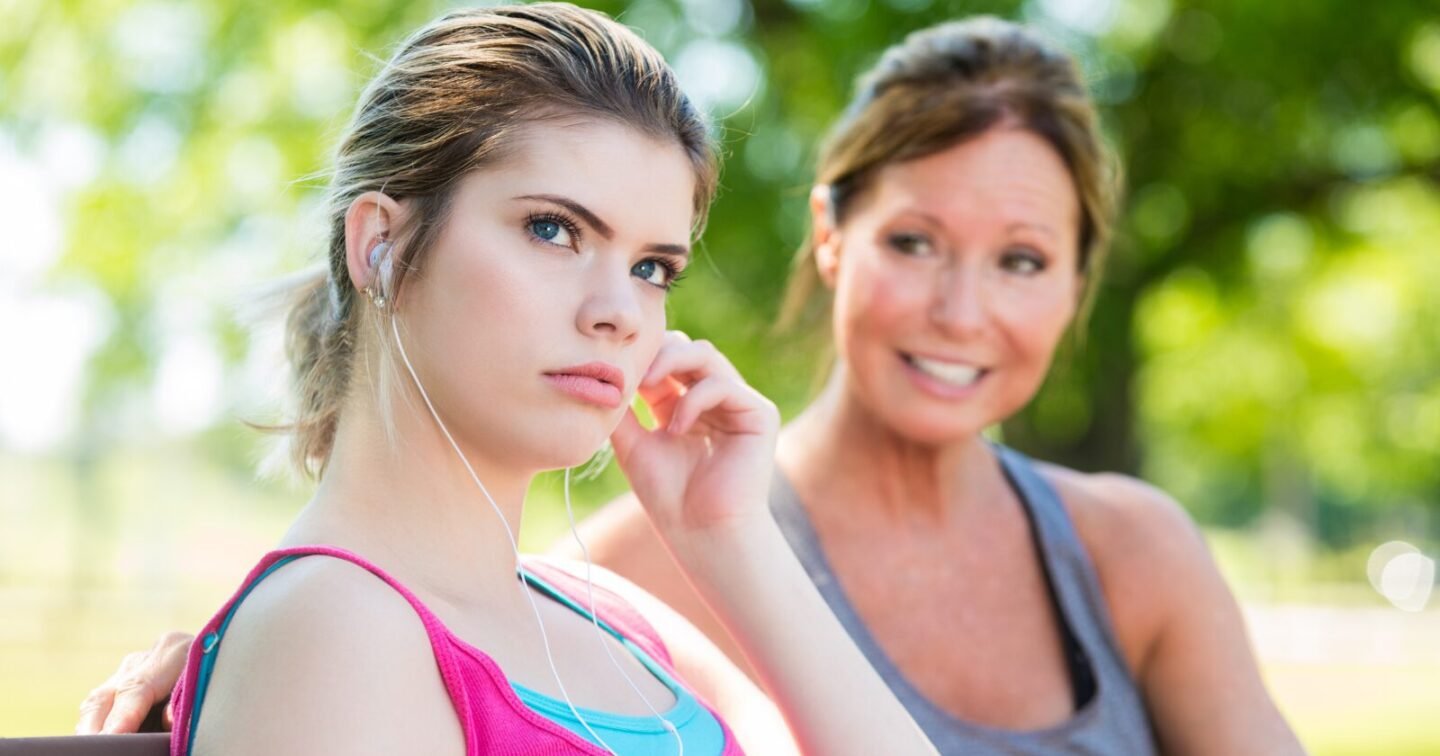 ​If someone is only pretending to care about you, they’ll often display these 8 behaviors