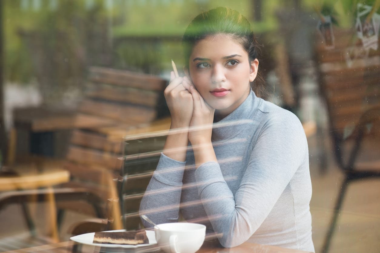​People who unconsciously cut off friends and family as they get older usually display these behaviors