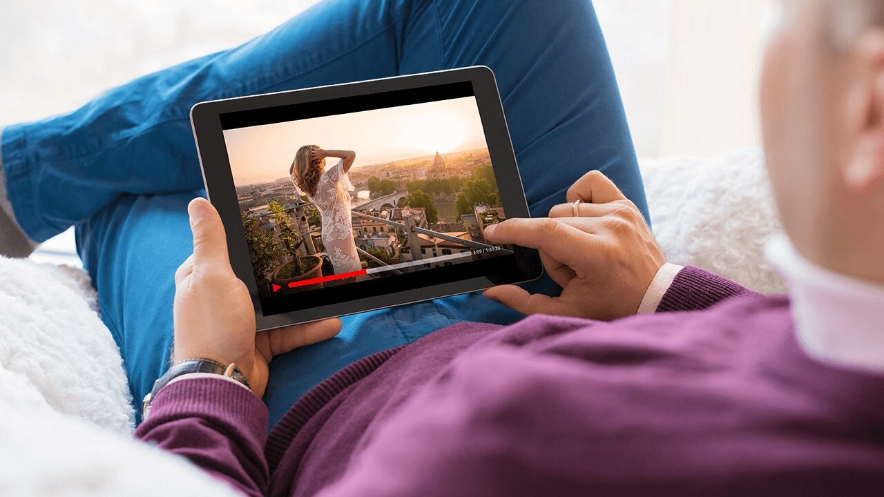 ​How to Loop a YouTube Video: An Easy Guide for All Devices