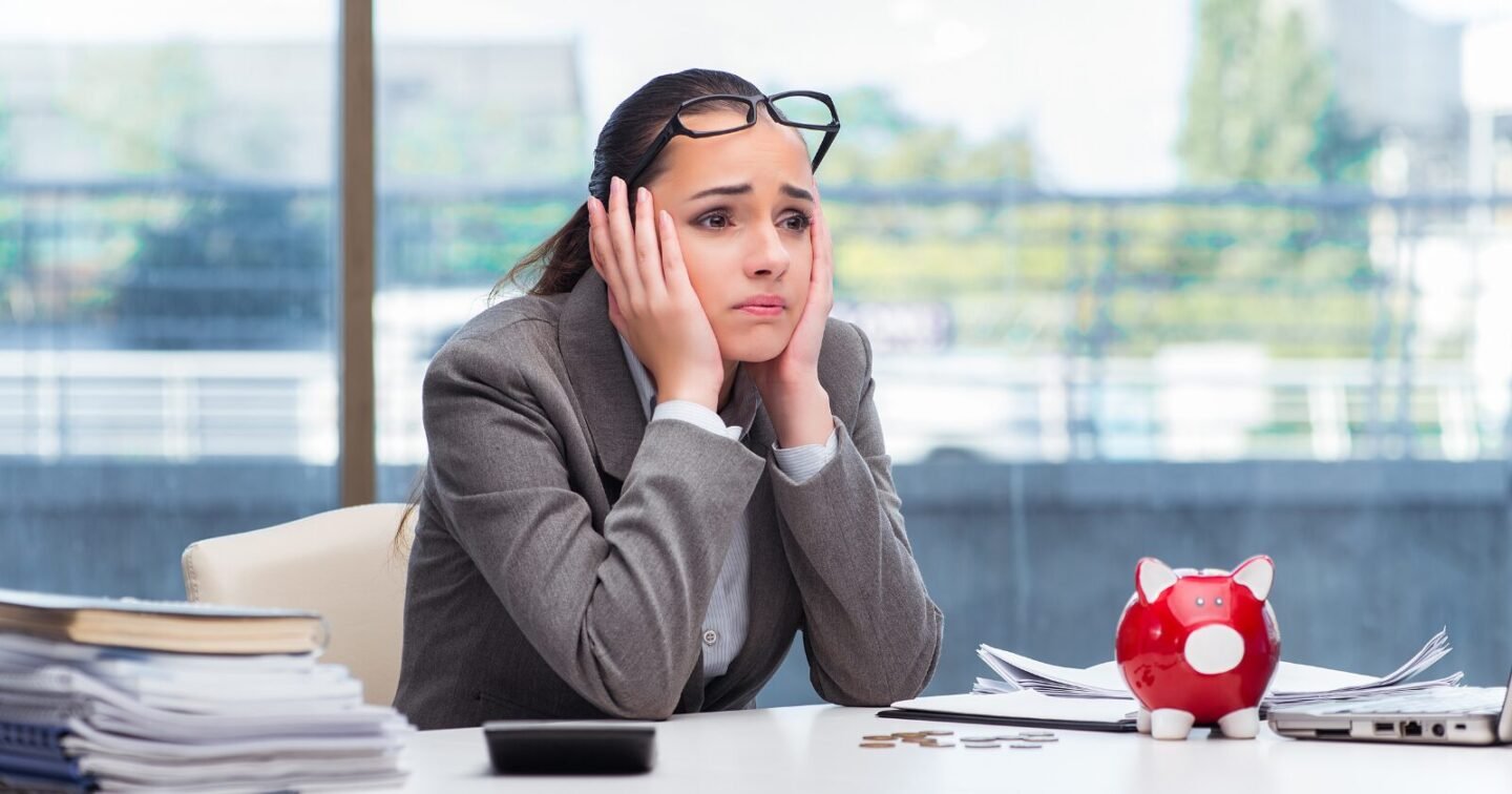 ​8 habits that keep people stuck in financial struggle forever, according to experts