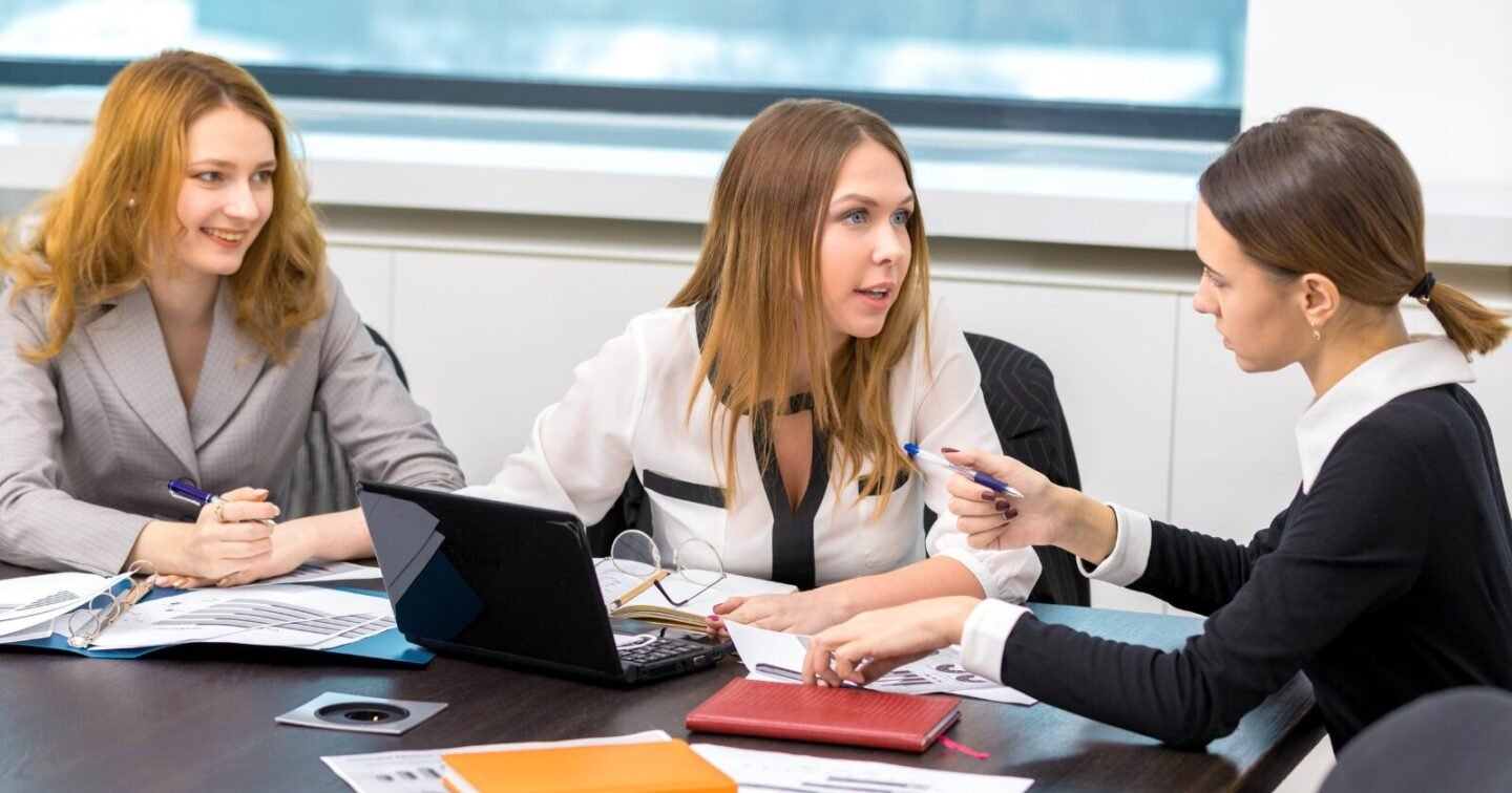 ​7 signs you’re more admired at work than you realize